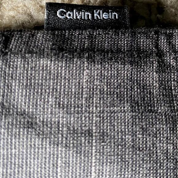 Calvin Klein Men's Grey Dress Shirt - Excellent Condition - Picture 14 of 15